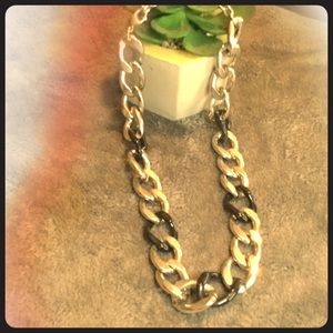 Chain necklace silver and black